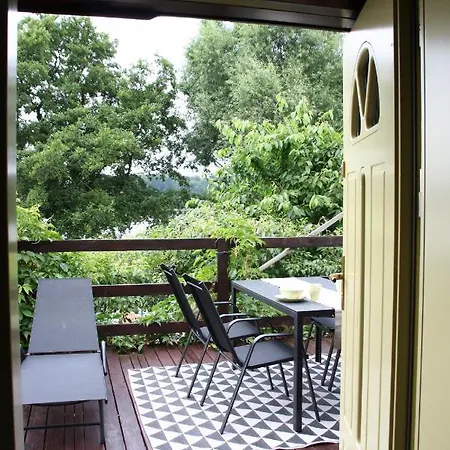 Port Jeziorak Bed & Breakfast 4*