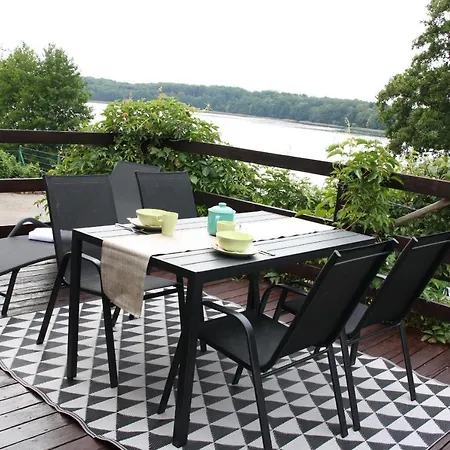 Port Jeziorak Bed & Breakfast 4*